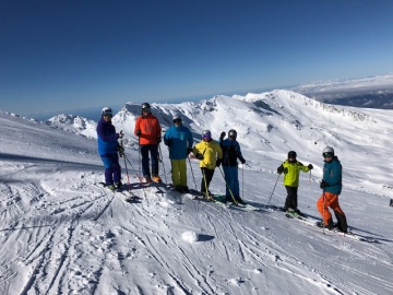 8_Teilnehmer_Skigebiet.JPG